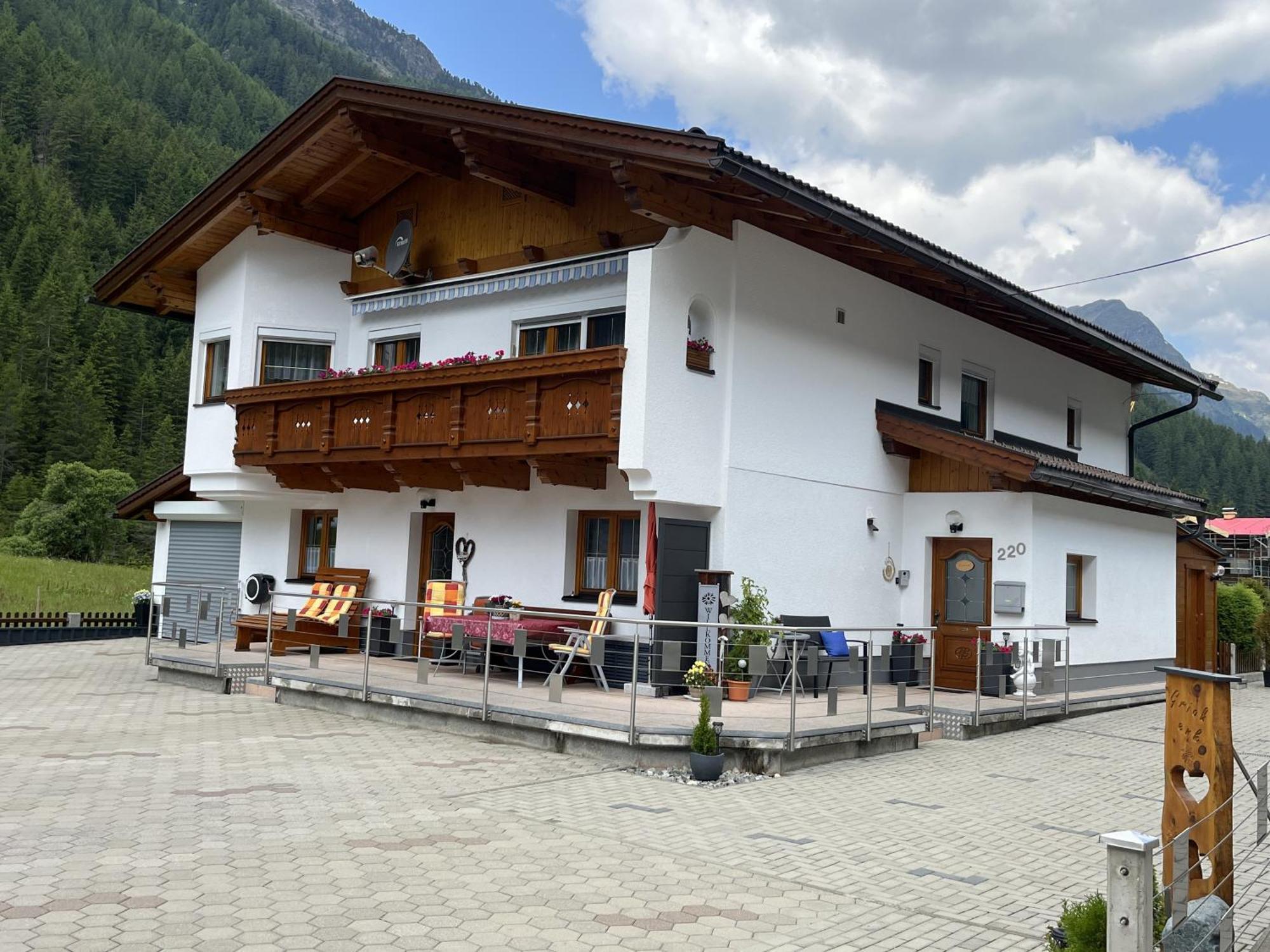 Apartment Familie Thomas Und Angelika Melmer Санкт Леонард им Пицтал Екстериор снимка